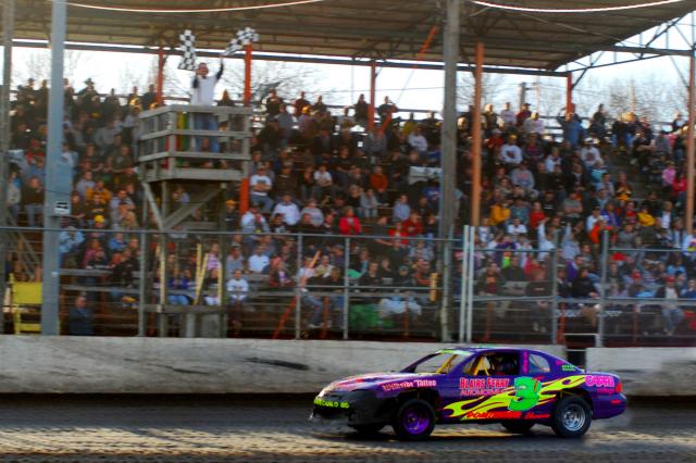 Scooter Dulin gets checkered flag in stock car race at Benton County Speedway Sunday.