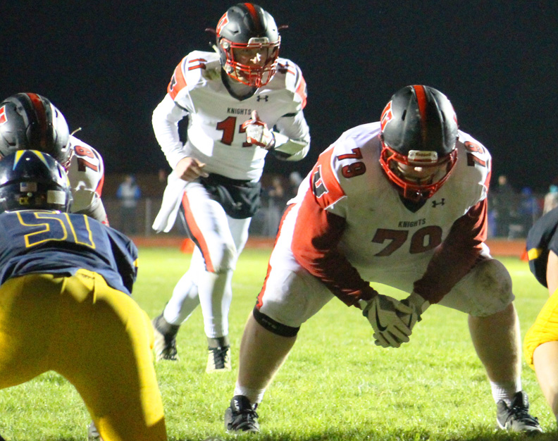QB Troy Hanus jogs to his position on an Union scoring drive. 