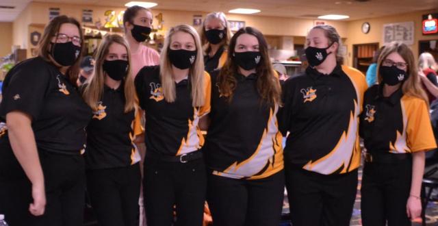 Girls Varsity bowling team takes on Independence winning 2652 pins over Independence 2298