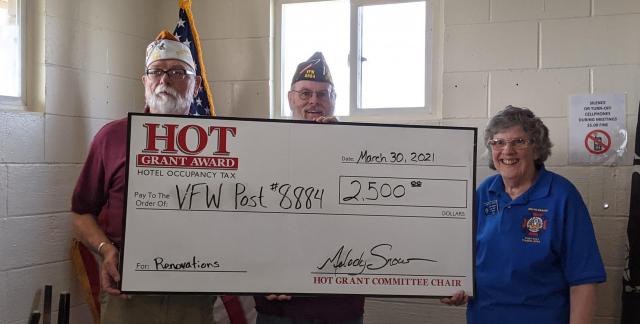 Dale Henry post commander, Jerry Huffman quartermaster, Jeanette Henry VFW Auxiliary Post 8884