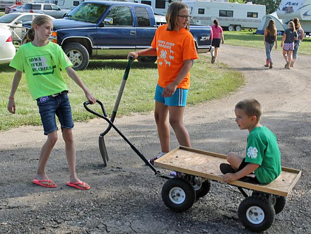 The new competition: The one-sister wagon pull.