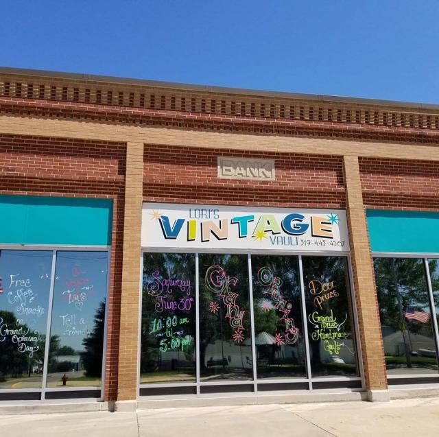 Lori's Vintage Vault in Urbana to close its doors