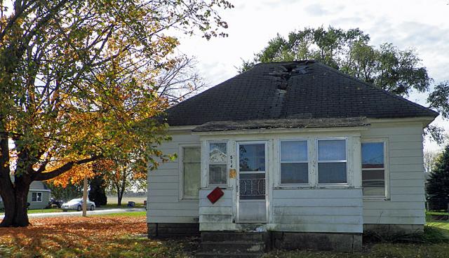 Sold: This dilapidated property went to the highest bidder Thursday, at a Vinton Council meeting.