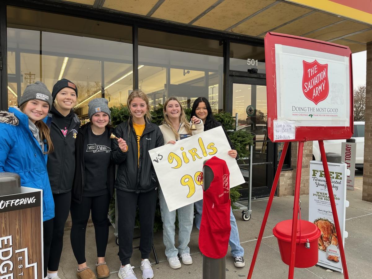 VS Girls Golf Team volunteered to ring the bell! Pictured: Kelcie Appleby, Carmen Henkle, Gracyn Kingsbury, Madeline Blais, Izzyy Dahlstrom, Ava Vasquez