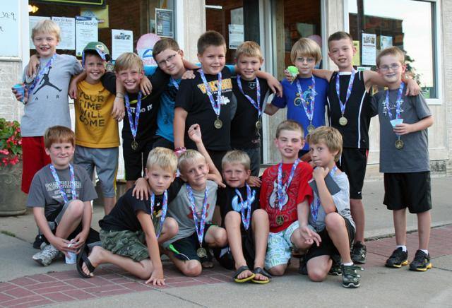 The 12U AYSO V-S soccer team held its wrap-up recently at Tootsie's.