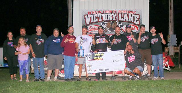 Tom Berry Jr. pocketed $2,000 in the Bald Tire Bash special for IMCA Sunoco Stock Cars Aug. 14 at Benton County Speedway. (Photo by Jim Wittke)