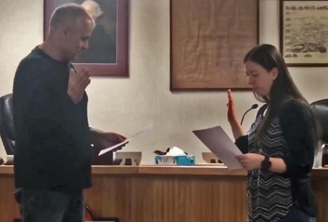 Bethany Gates sworn in to fill the 4th Ward seat on the City Council