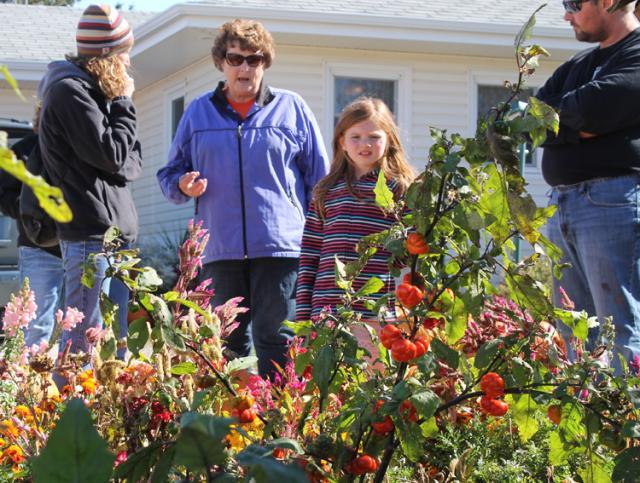 Bonnie and granddaughter Chloe in 2014 during one of the last farm visits with area children.