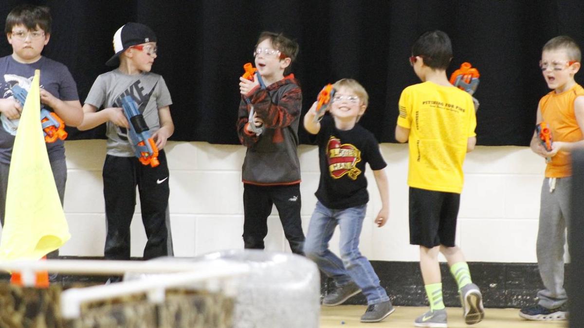 K-2nd graders on a quest to get mom! 