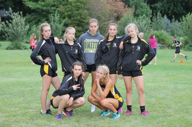 The VS girls finished 8th at the Mount Vernon Cross Country meet on Tuesday.