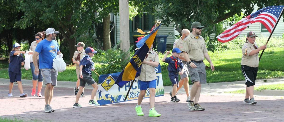 Vinton Cub Scouts Pack 47 followed the lead of area veterans to kick off the parade . Click to read article