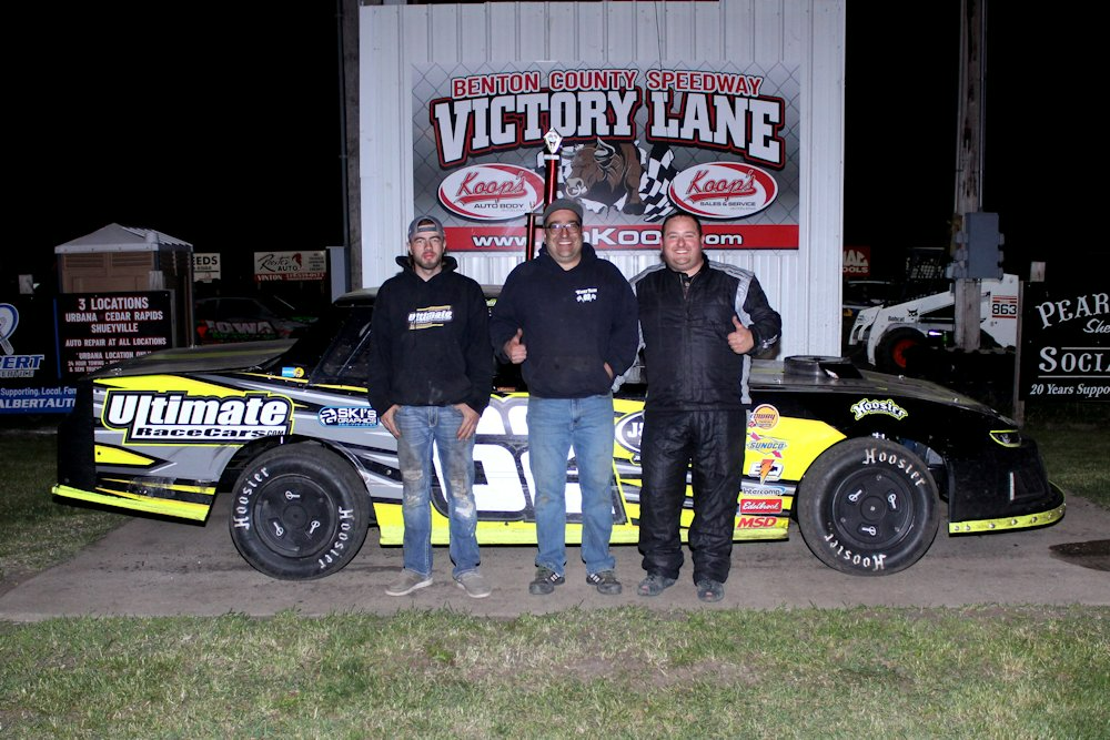 Jeff Steenbergen topped the field to earn a $1,000 winner’s share in IMCA Sunoco Stock Car action Sunday night at Benton County Speedway. (Photo by Jim Wittke)