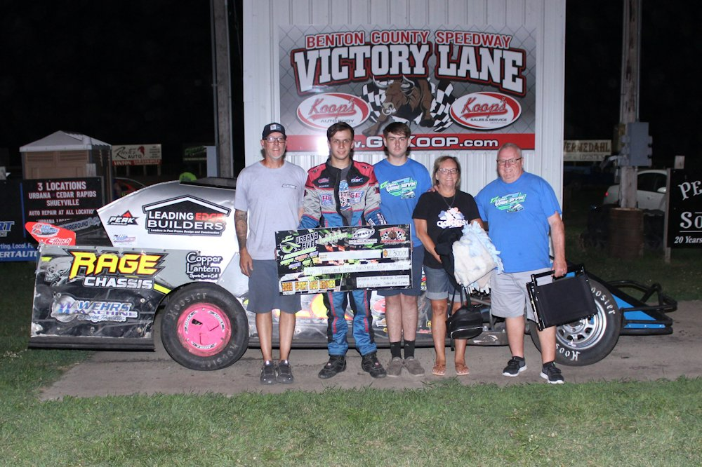 Dylan VanWyk earned the Friesen Performance IMCA Northern SportMod feature win Sunday night during the Urbana 5 Memorial at Benton County Speedway. (Photo by Jim Wittke)