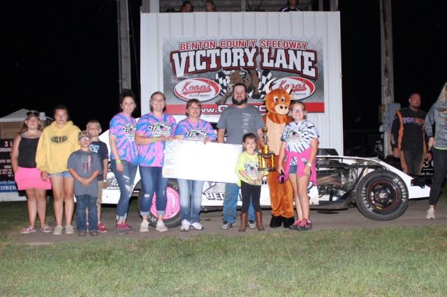 Austen Becerra took home the night’s biggest check, earning $2,200 (photo Jim Wittke)