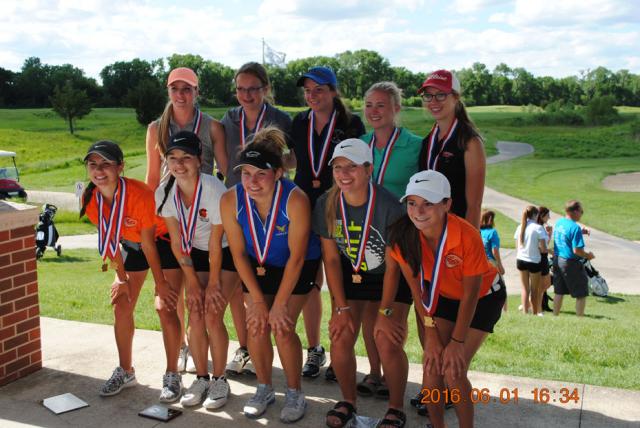 Class 4A top ten with medals.