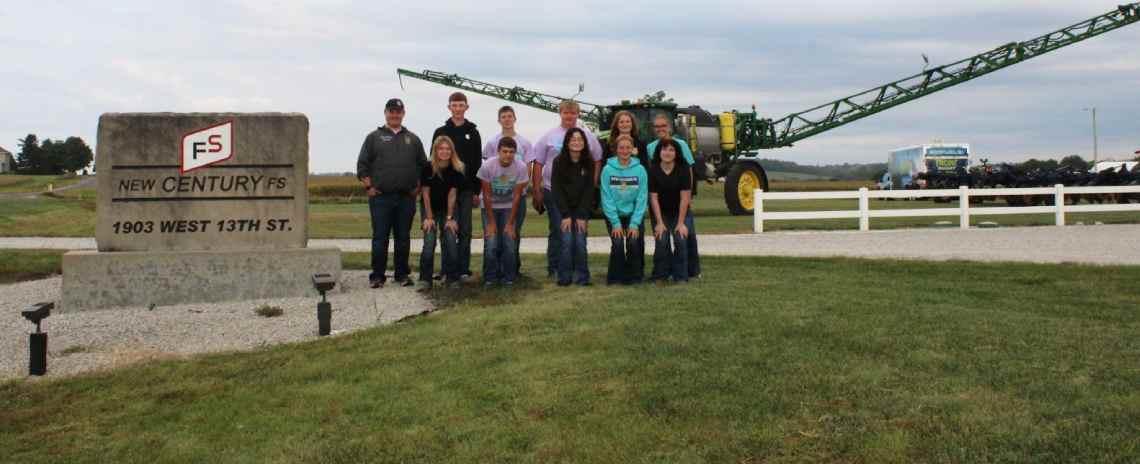 Will McKenna, Will Kruetner, Cole Birker, Andrew Allsup, Ciara Dods, Bri Dulin, Kirsten Pettit, Wyatt Shaver, Raine Wheeler, Katelyn Fleming, and Kameel Evans visited Farm Service to learn about Agronomy.. Click to read article