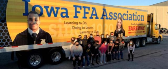Vinton-Shellsburg FFA Chapter thanks community for support during annual fruit sale