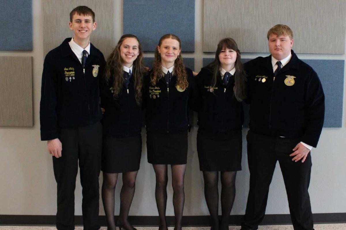 Levi Lutz, Ali Lutz, Ciara Dods, Kassidi Brunssen, and Andrew Allsup competed in Parliamentary Procedure. 