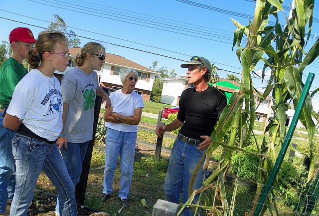 Jonathan Kreutner, Kaitlyn Halstead, Sarah Kruetner, Martha Neuzil, Gene Mealhow.