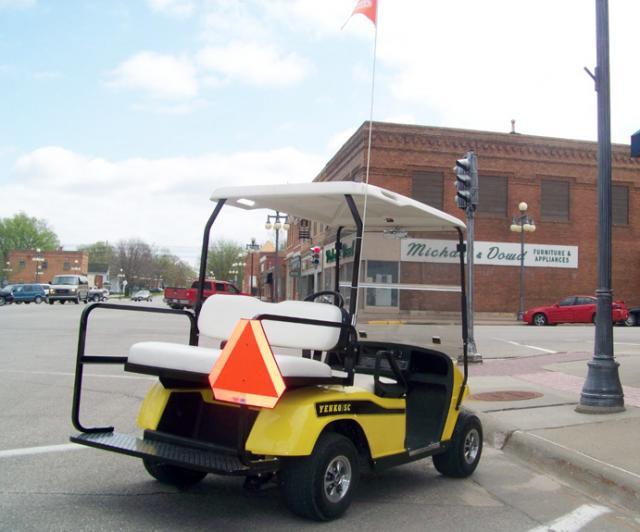 A proposed ordinance will set new rules for golf carts on Vinton city streets.