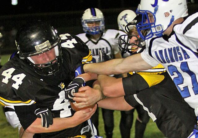 Vinton-Shellsburg's Gunner Tranel has been invited to play in the 2012 Iowa Shrine Bowl.