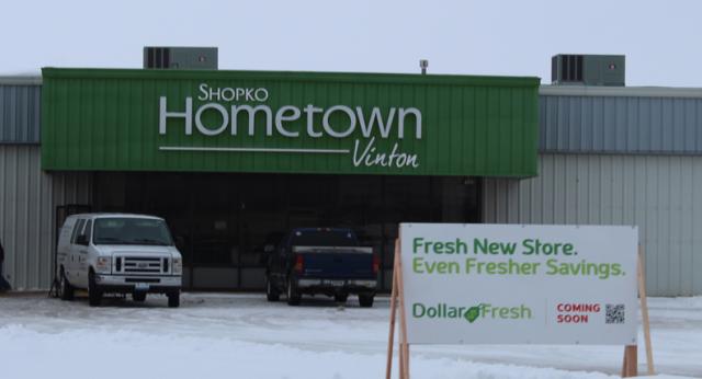 HyVee Formally Announces plans to open in Vinton at former Shopko Building