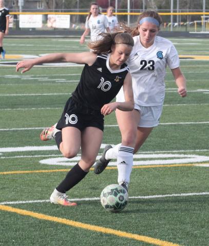 Abby Davis (10)