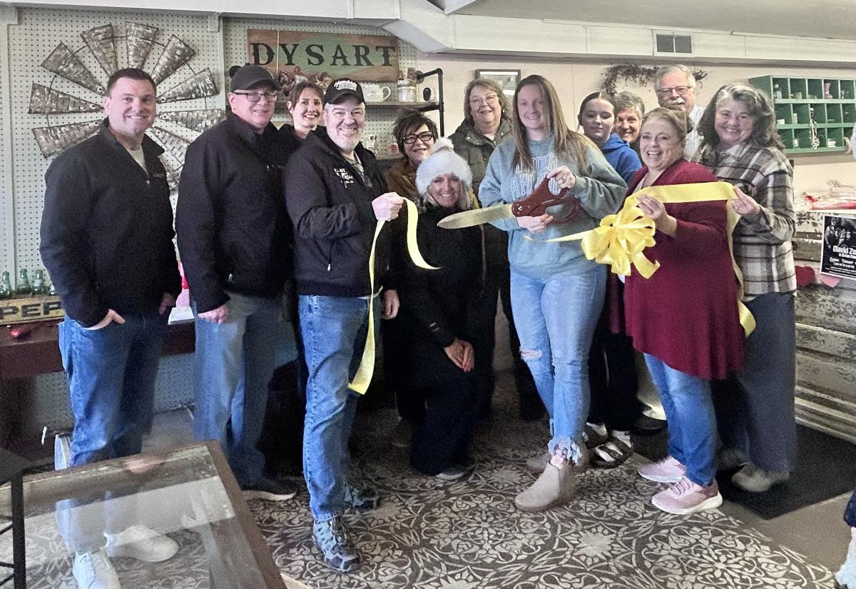 Vinton Unlimited welcomes Blooming Bee Boutique to Vinton!. Click to read article
