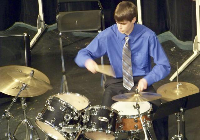 Hundreds of high school jazz musicians will perform in Vinton Saturday; the public is welcome.