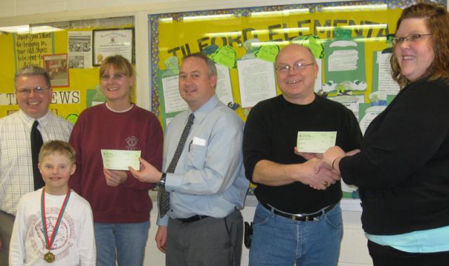 Knights of Columbus donates to ARC, Special Olympics