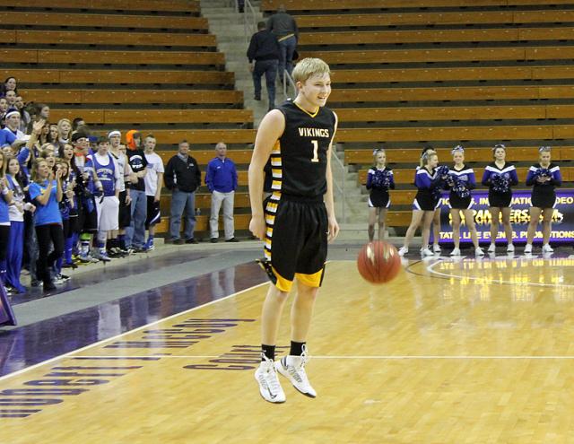 Next stop: Des Moines! Max Kearns begins the celebration as the Vikings complete their win.