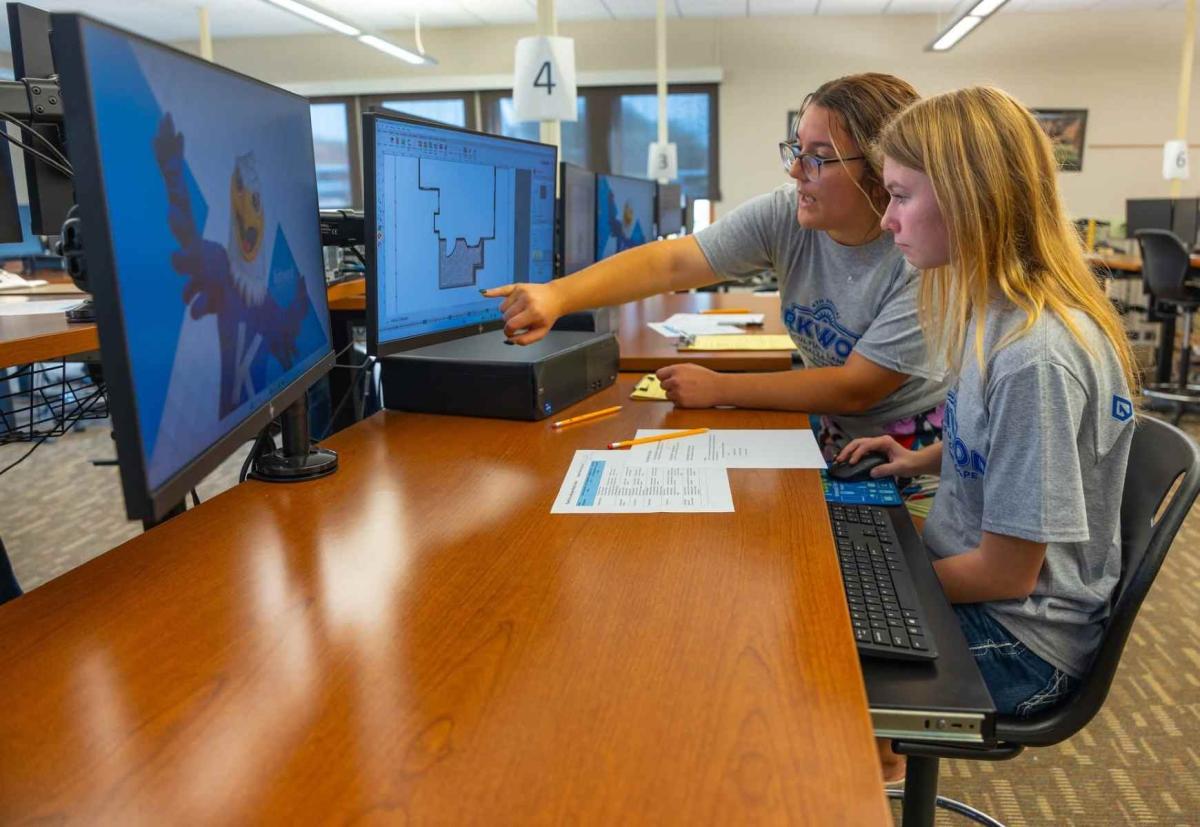 Kirsten Pettit gained guidance from a Kirkwood Instructor on creating digital landscapes.