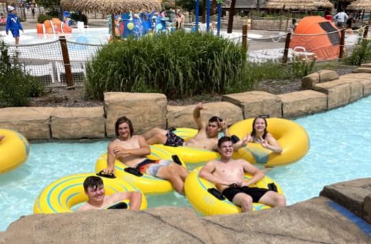Clayton McKenna, Kail Evans, Josh Wiley, Gunnar Schminke, Rachel Rollinger take a break from rides