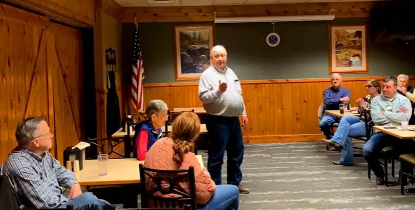 County Engineer Myron Parizek spoke to the Vinton Kiwanis Club concerning the state and county road construction projects