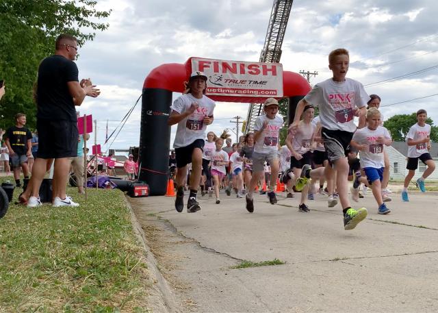 Vinton's Riverside Park served as the start for the 9th Annual Party in Pink 5K Walk/Run on Friday, 6/18. Over 250 registered to participate either in-person or virtually and raised thousands of dollars for the Virginia Gay Hospital Gifts of Hope program.