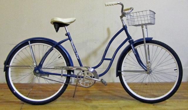 Grand prize for best poker hand is a classic bicycle donated by Where Two Corners Meet in Dysart.