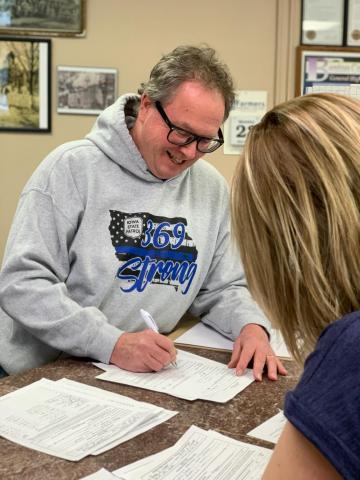 Ron Tippett files paperwork to be on the November ballot as Benton County Sheriff