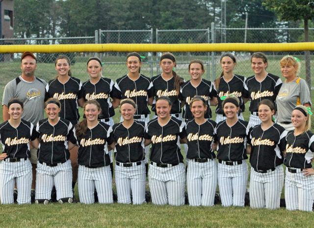 The 2013 VS Vikettes, with coaches Bari Parrott and Sherill Hanson.