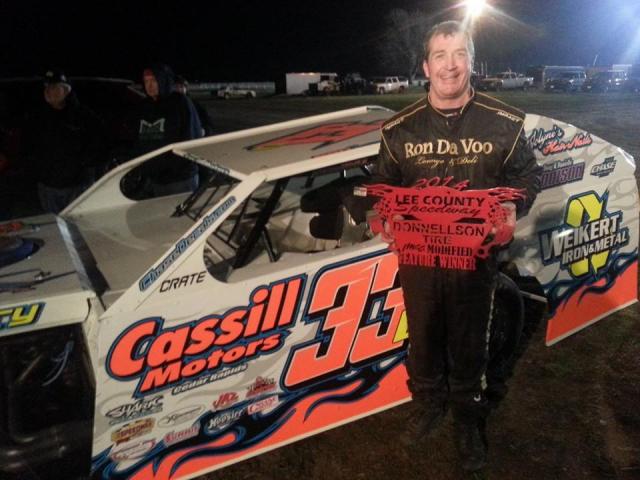 Scott Hogan began the season with two straight Modified feature wins, beginning with Lee County.