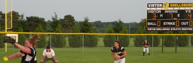 Lindsey Noren came on in relief in the last inning of Game 1. The VIkettes lost but won Game 2.