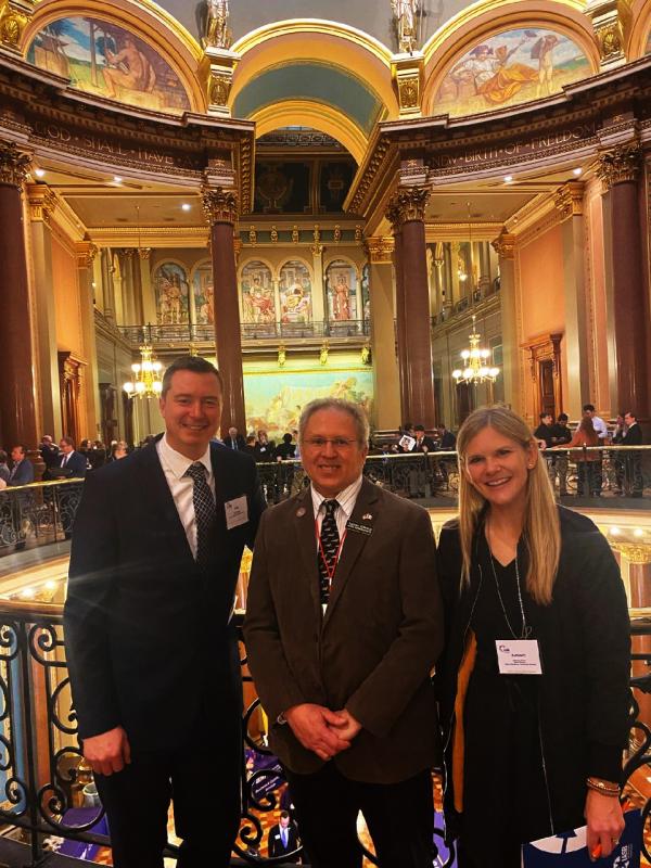 Vinton-Shellsburg Superintendent Kyle Koeppen and School Board member Kim Schirm visit the Capitol for Iowa Association of School Boards.