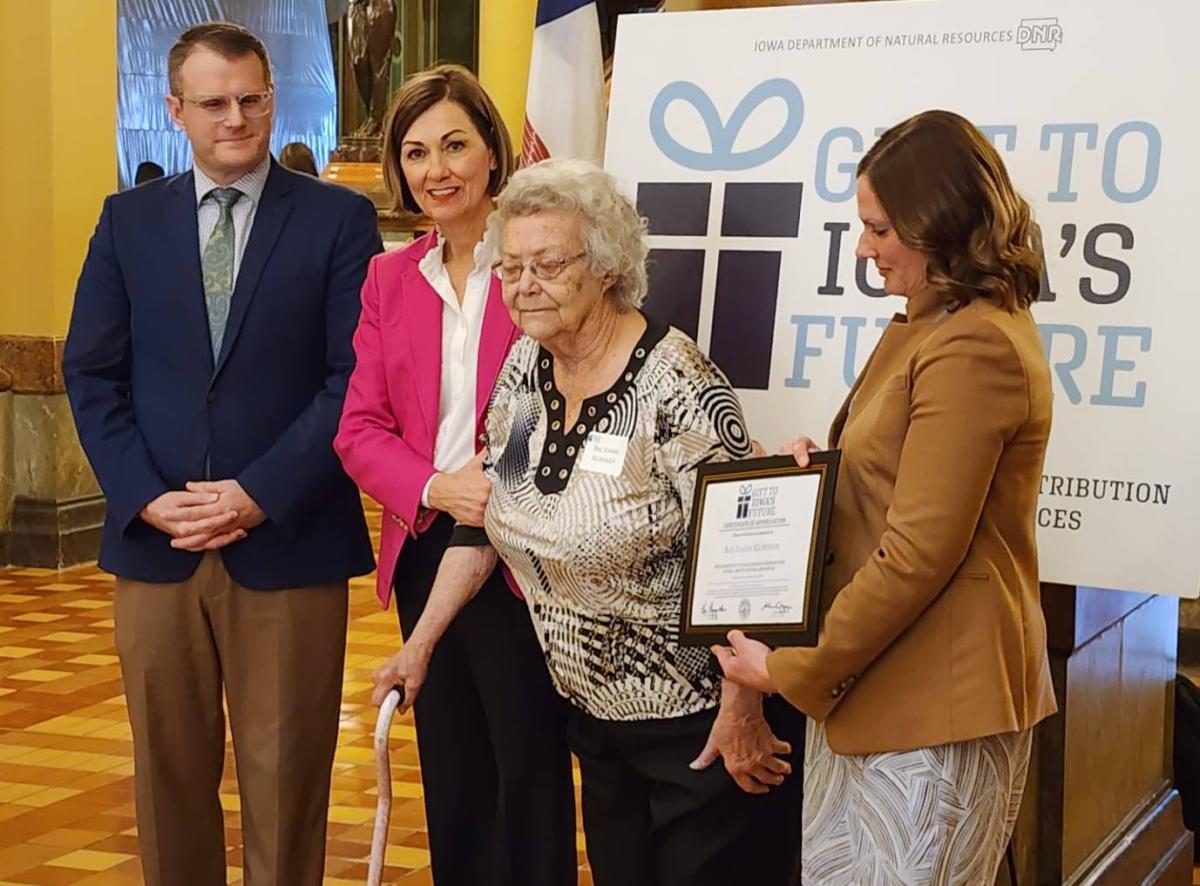 Rae Jeanne Kilberger Receives Recognition from Gov. Reynolds and the Iowa DNR for Land Donation to Linn County Conservation