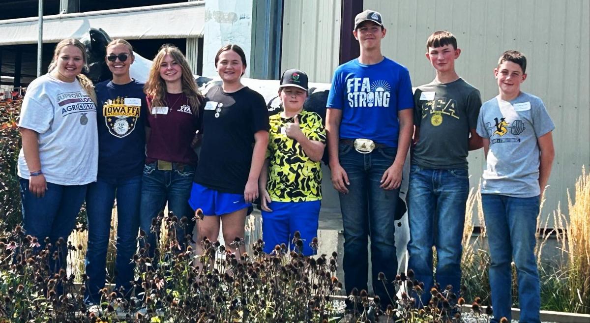 Tri-State Dairy included Bridgette Castle, Bri Dulin, Kirsten Pettit, Lily Mossman, Braxtyn Stevens, Jameson Demuth, Will Kreutner, and Jessen Demuth.