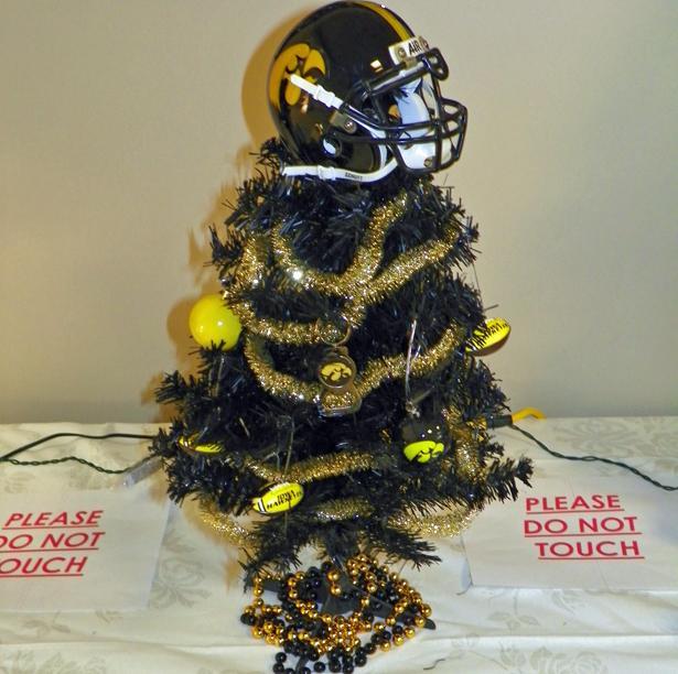Ben Gates' tree has a Hawkeye theme.