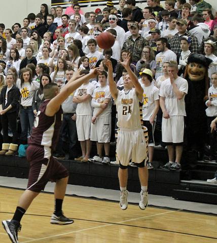 Max Griffith shoots a 3; he scored 10 Monday.