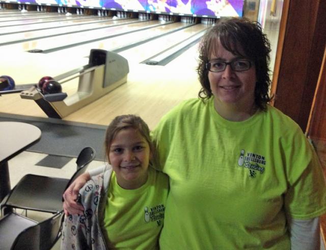 Jeana and Jennifer White n the Mother-Daughter Bantam group at the USBC Family Double competition.